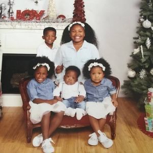 Meet your Posher, Delia